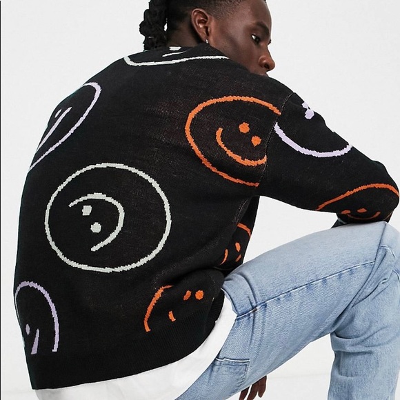 All over face sweater - Picture 2 of 3